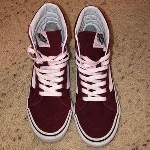 Maroon vans sk8-hi